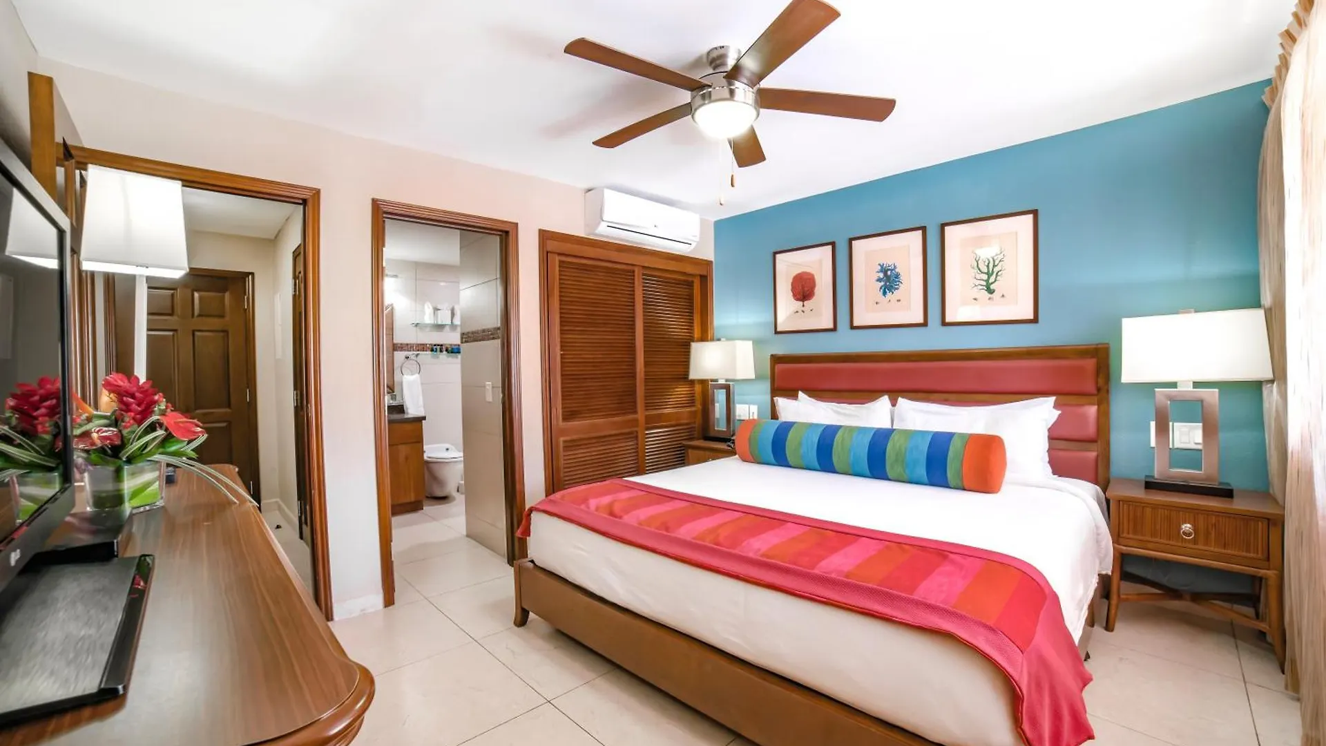 Simpson Bay Resort Marina & Spa